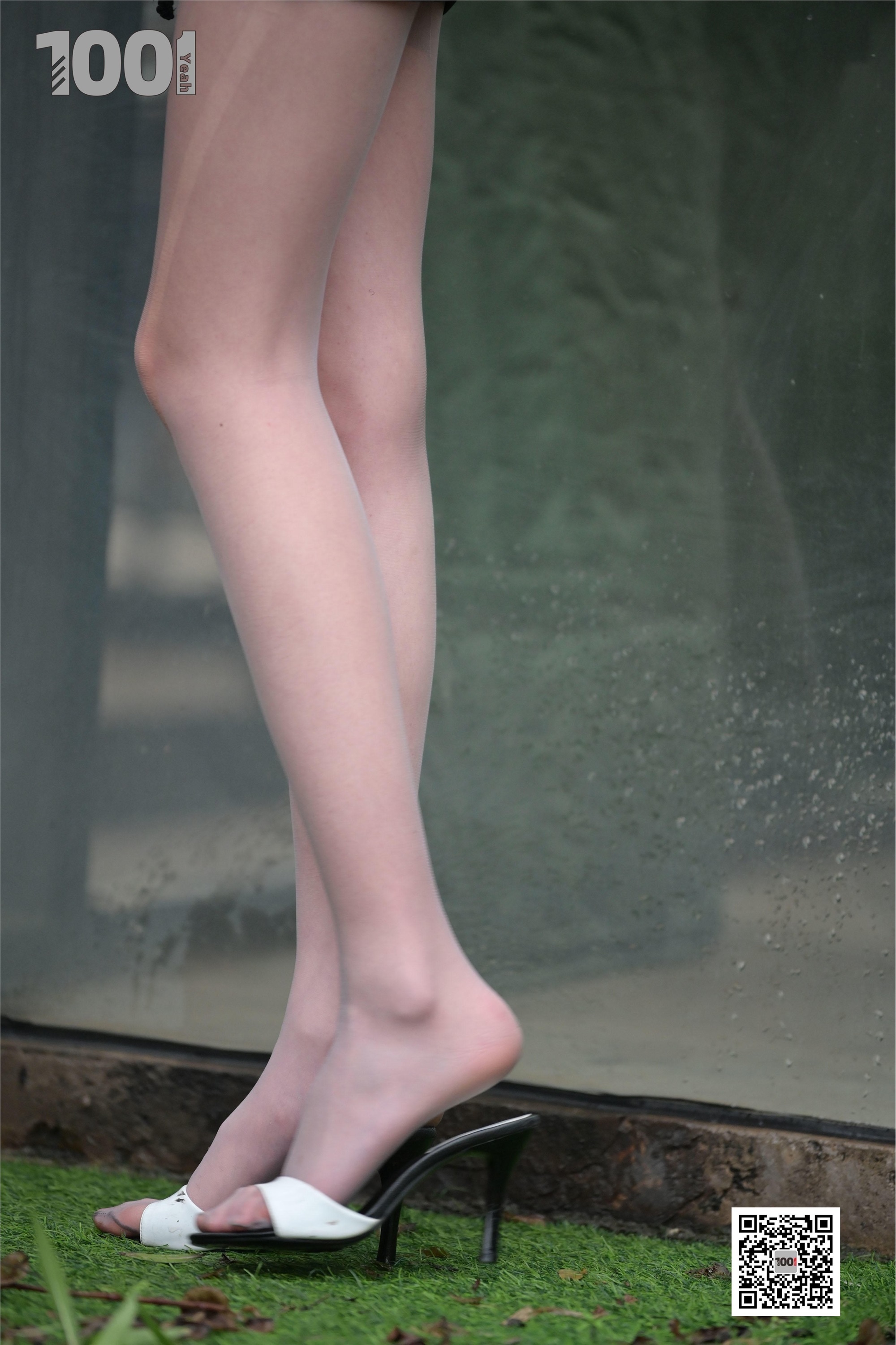 IESS异思趣向  一千零一夜《雨中漫步4》